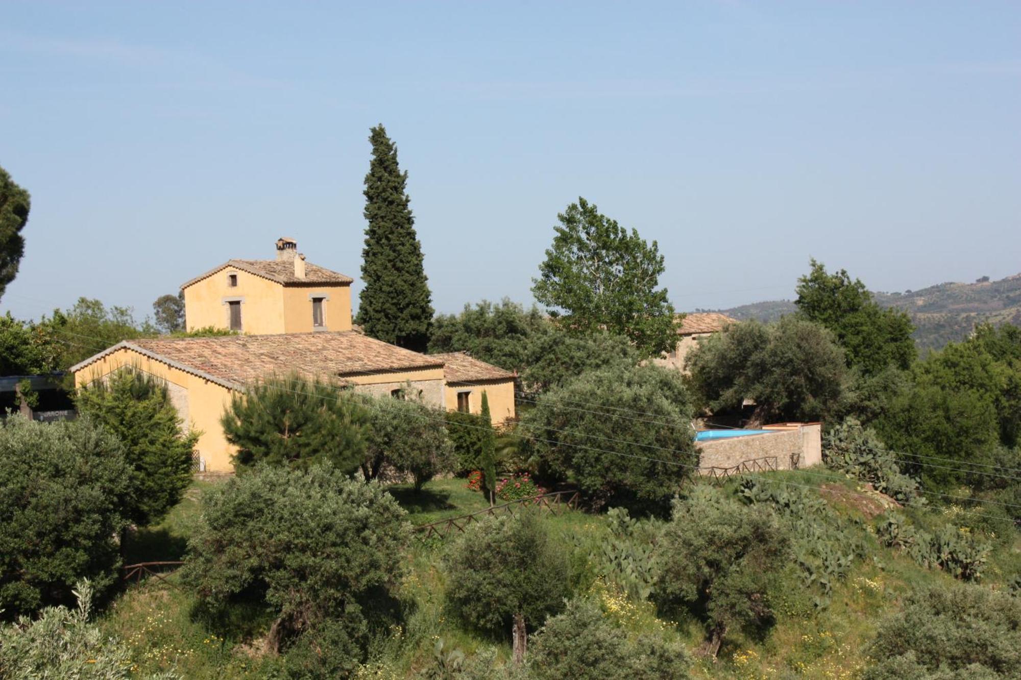 Azienda Agrituristica Biologica Il Querceto Santa Severina Eksteriør billede