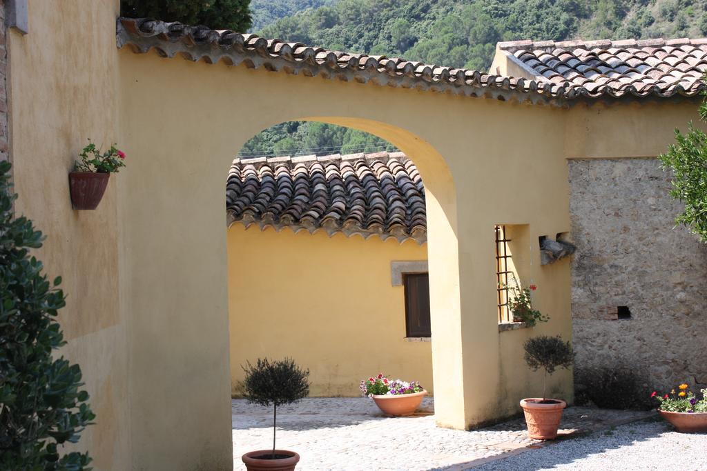Azienda Agrituristica Biologica Il Querceto Santa Severina Eksteriør billede