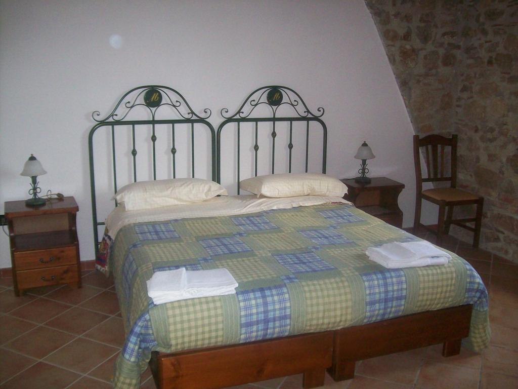 Azienda Agrituristica Biologica Il Querceto Santa Severina Eksteriør billede